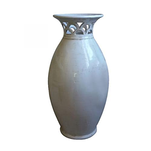 Vaso Fiore Bianco in Ceramica Artistica Italiana. Dimensioni: h 39.878 ø 19.812 cm.