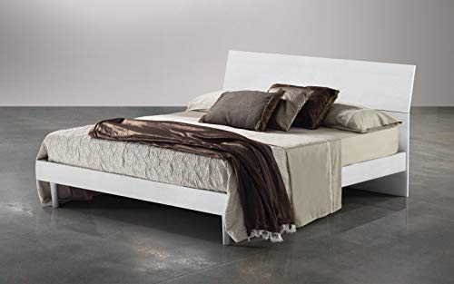 Letto matrimoniale con giroletto Una linea semplice ed elegante. cm. 173 x 212 x 100h. (Serie: Dafne-Letti-ST13)