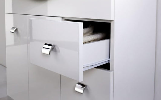 Dafne Italian Design Mobile da bagno Missy finitura bianco lucido composto cm. 85x50x190 (base, lavabo, specchio, pensile)