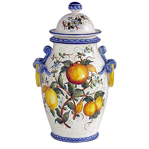 Vaso con coperchio dipinto a mano in ceramica artistica di Castelli Italia Codice: MD-21 Collezione: Arte dell'arredo - Mediterranea Dimensioni: h cm 36 x � cm 21 Descrizione: Potiche con torciglioni