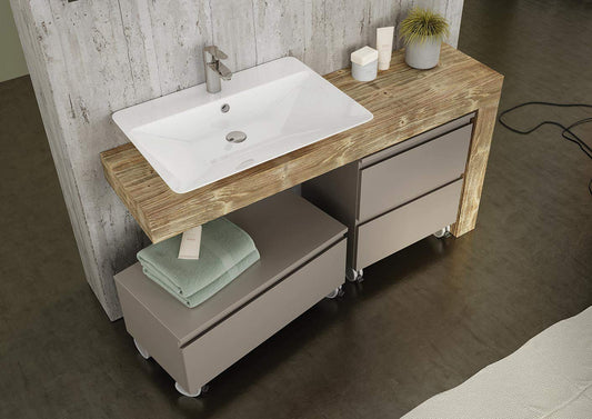 Dafne Italian Design Mobile da bagno legno natural c/lavabo - Misura: L.135 P.50 cm - Laccato Canapa Opaco e Massello di Abete - Top in legno, lavabo in ceramica, specchio, parete attrezzata sospesa