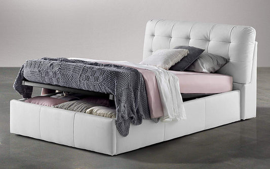 Dafne Italian Design Letto una piazza e mezza con contenitore, rivestitio in similpelle bianca, testiera imbottita in stile capitonn?, rete ortopedica a doghe in legno 143 x 224 x 103h cm