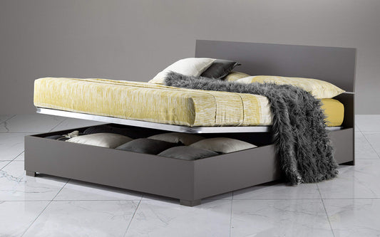 Letto matrimoniale con contenitore dotato di rete ortopedica a doghe cm. 169 x 203 x 94h. (Serie: Dafne-Letti-ST15
