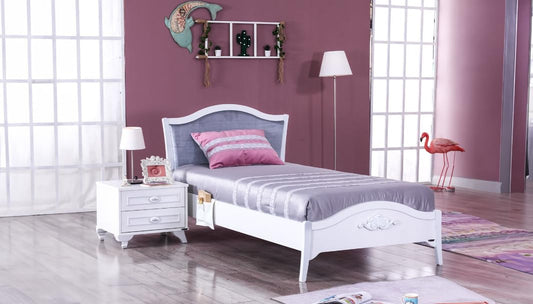 Dafne Italian Design Letto una piazza e mezzo Reyna colore bianco cm. 137 X 203X 219 comprensivo di materasso cm. 120x200x25