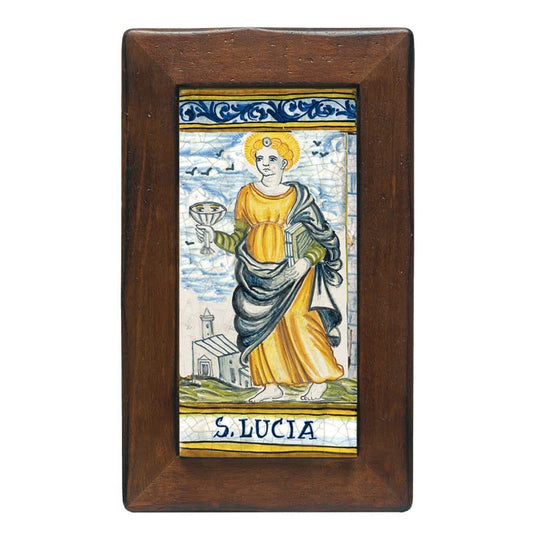 Piastrella in ceramica con cornice in legno raffigurante Santa Lucia - Dimensioni: 9,9 x 19,8 cm. Made in Italy.