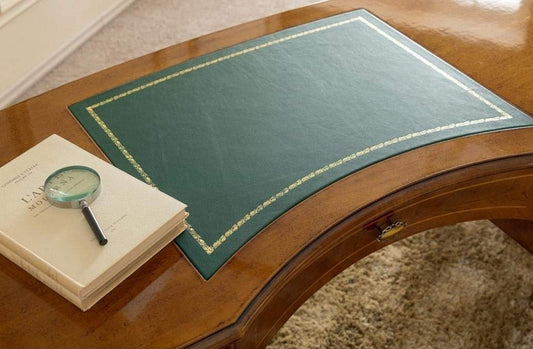 Dafne Italian Design Scrivania con sedia classica -cm: 150 cm - 67 cm - H 80 cm; 1 Sedia: 64 cm - 59 cm - H 95 cm. - Stile classico - 100% Made in Italy (SF17)