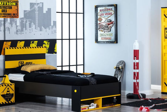 Dafne Italian Design Letto singolo Bull Dozer colore giallo e nero, cm. 109 X 104 X 206 comprensivo di materasso cm. 100x200x25