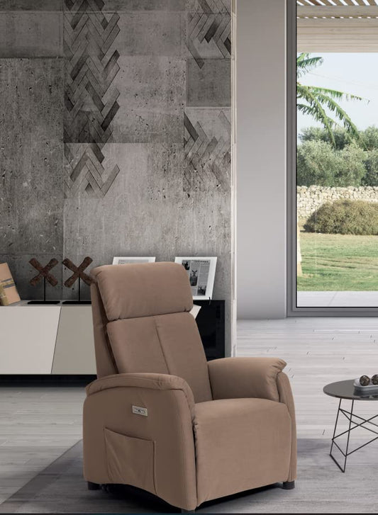 Dafne Italian Design Poltrona relax in tessuto antimacchia aquaclean colore marrone chiaro - misure cm. L 72 l 84 H 107 - Made in Italy
