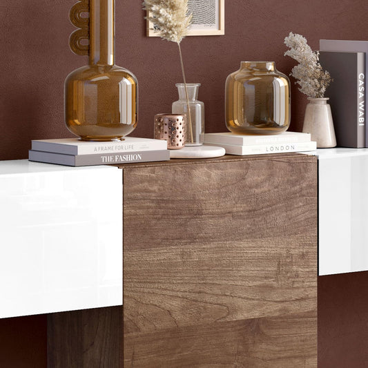 Dafne Italian Design Mobile da soggiorno moderno Fantasia misura cm. 262x30x205 colore bianco e noce: 4 moduli chiusi e mensola con vani a giorno.