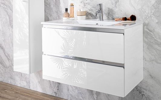 Mobile da bagno "Vichy" finitura bianco lucido composto da: componibile bagno sospeso cm. 81x46x189 (base, lavabo, specchio) - colonna sospesa cm. 25x27x160 - base mobile a terra cm. 69x34x85