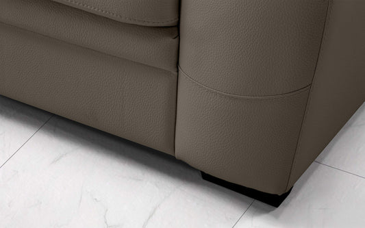 Dafne Italian Design Divano a 2 posti. Similpelle Elephant (cm. 155 x 90 x 95h)