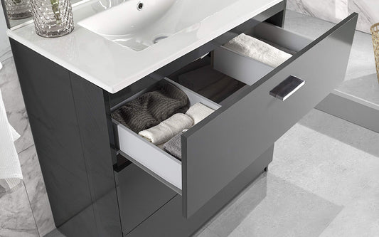 Dafne Italian Design Mobile da bagno colore grigio antracite lucido misura cm. 101 x 47 x 195h- tre cassetti con maniglie cromate, specchio e lavabo.