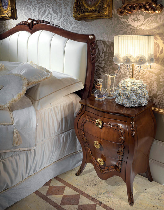 Dafne Italian Design Letto matrimoniale legno scuro,testata in pelle bianca,133x215x205 - per rete 180x200, 65 Kg, Testiera e pediera in noce toulipier
