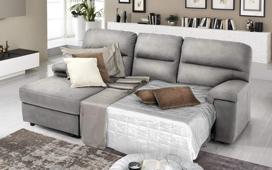 Dafne Italian Design Divano Letto angolare 3 posti con Chaise a Sinistra. Similpelle Effetto Nabuk Ash (cm. 257 x 163 x 96h)